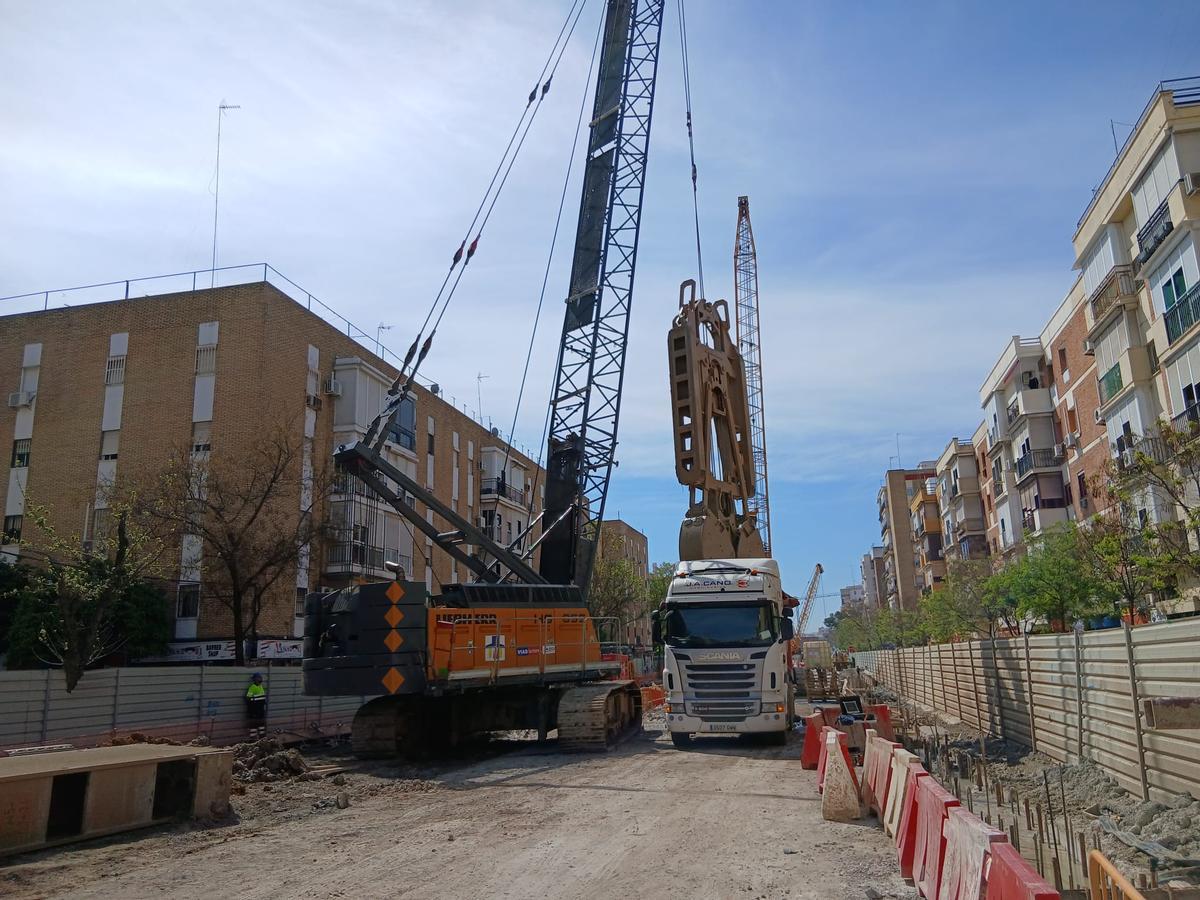 Pantalladora en la calle Doctor Fedriani, en la Macarena.