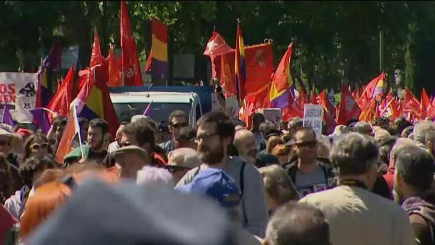 Multitudinaria marcha en Madrid por un mercado laboral digno