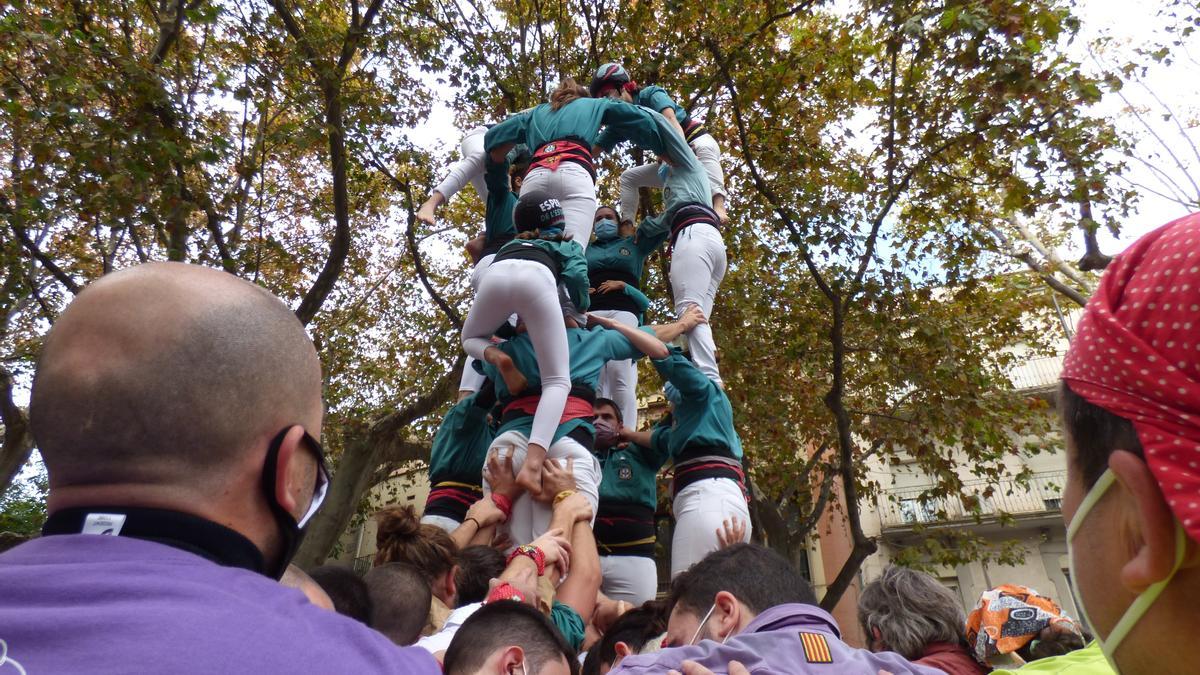 Onze colles castelleres es reuneixen a Figueres en la trobada de tardor de Colles del Nord