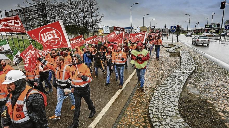 Los trabajadores de Aguablanca se manifiestan mañana en Madrid