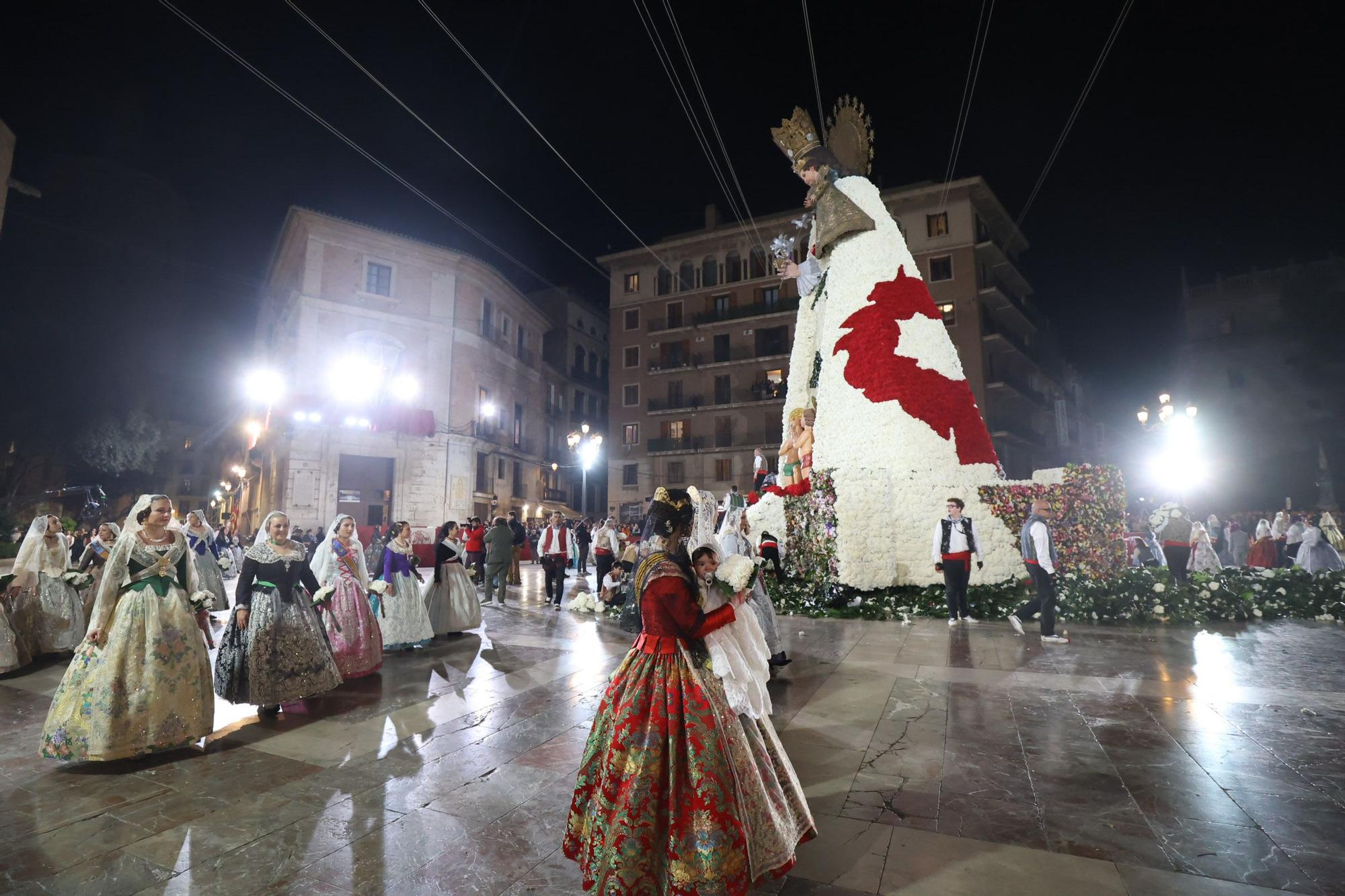 Búscate en el segundo día de la Ofrenda en la calle de la Paz entre las 22 y las 23 horas