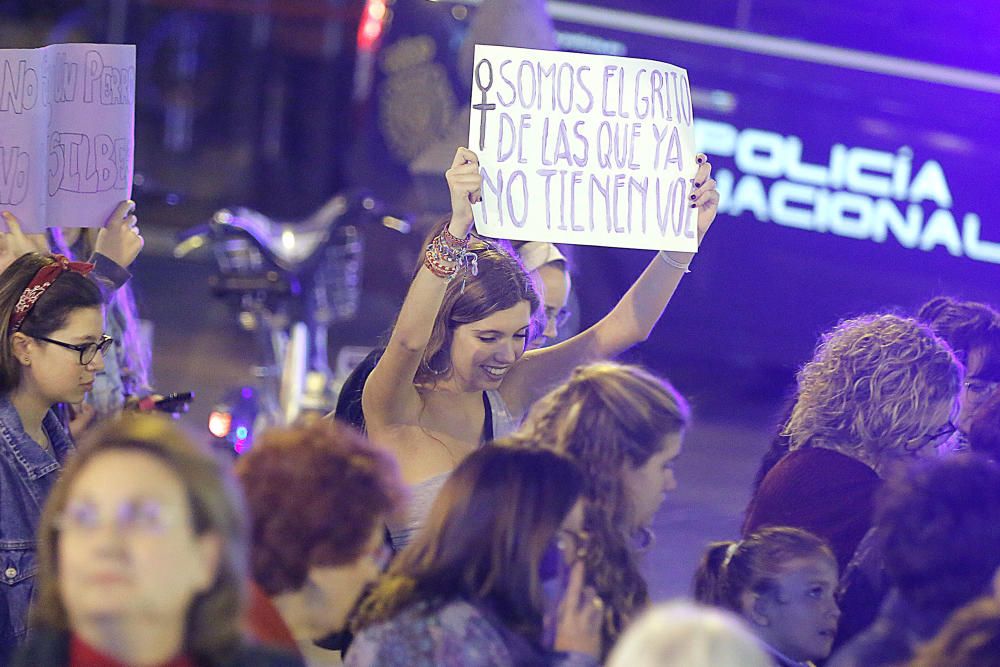 Manifestación contra la violencia de género en València