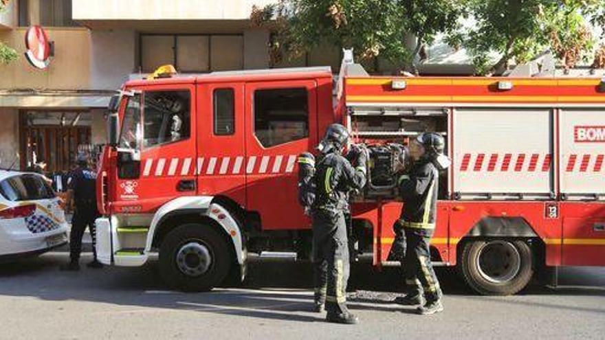 Efectivos de los bomberos, en una imagen de archivo.