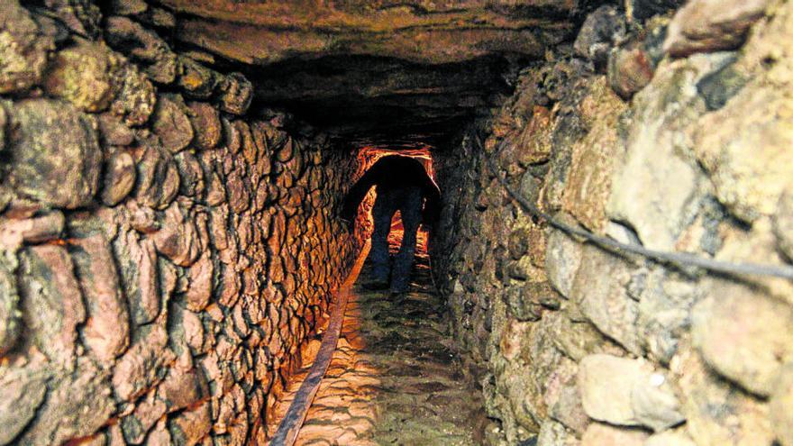 El túnel que hi ha sota la plaça de l&#039;Ajuntament de  Puigcerdà