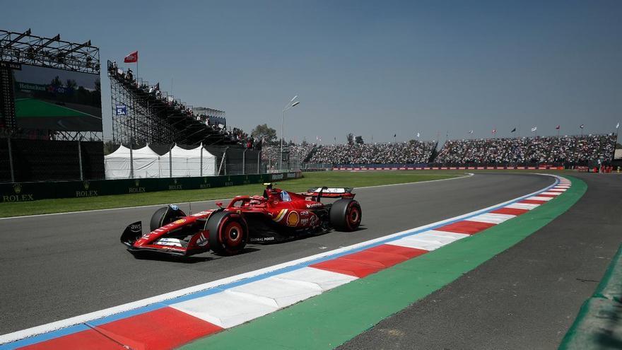 Ferrari mantiene la inercia y Sainz manda el primer día en México