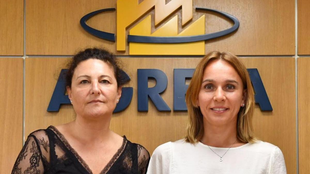 Yolanda Pereira y Teresa Firvida, de la asociación de empresarios de Agrela