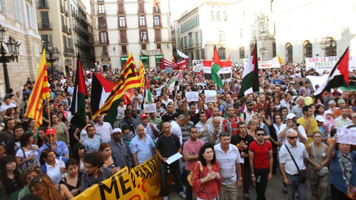 Unas 2.000 personas protestan en el centro de Barcelona por el ataque ...