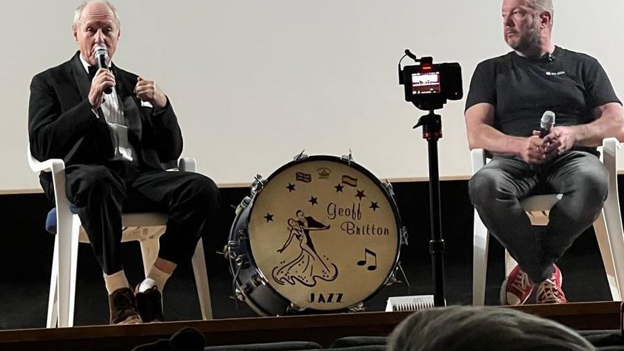 La noche que un cine familiar de Xàbia revivió la historia de Paul McCartney &amp; Wings