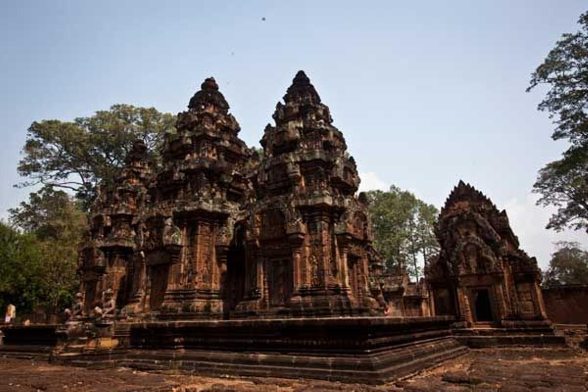 Templo Banteay Srei, constuído en el siglo X dedicado al dios hindú Shiva.