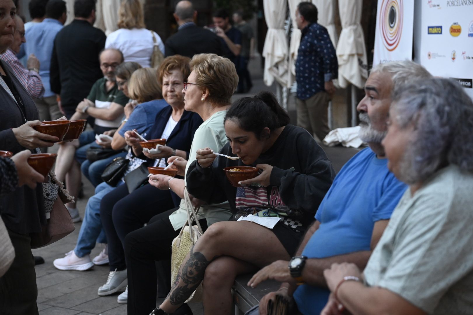 Todas las imágenes de la jornada inaugural de Mengem a Vila-real Olla de la Plana