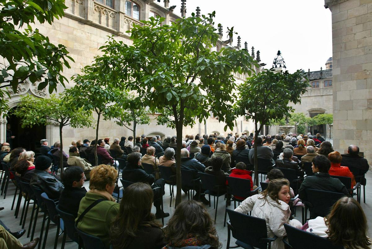 Missa i xocolata per a tothom al Palau