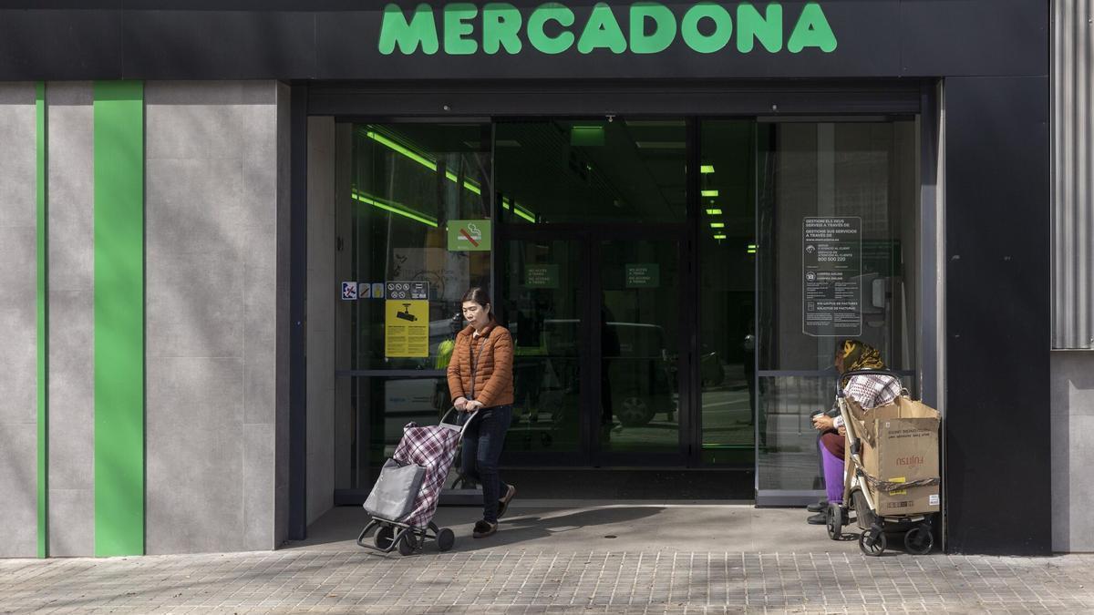 Estas son las tiendas y supermercados abiertos en Barcelona y Catalunya mañana 11 de septiembre: de Mercadona a Carrefour