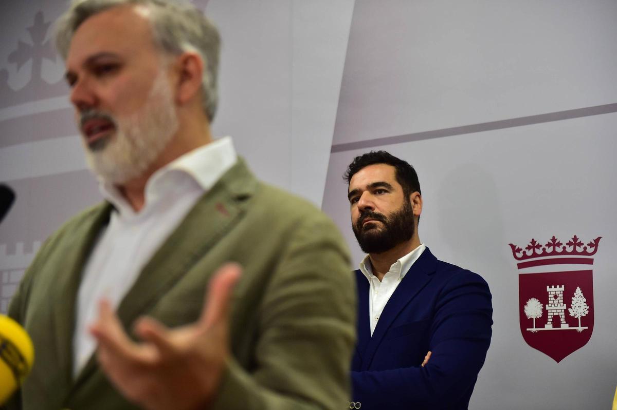 Fotogalería | La rueda de prensa de despedida de Fernando Pizarro, en imágenes