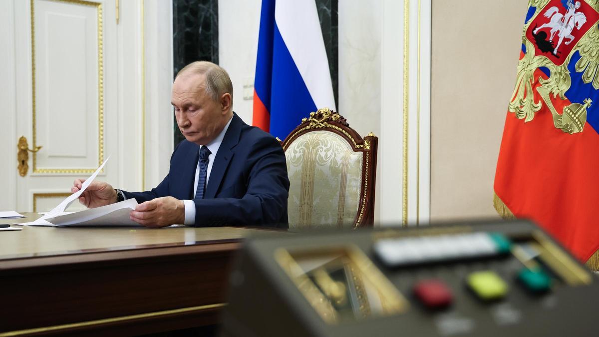 Putin anuncia una prueba exitosa del sumergible atómico ruso no tripulado Poseidón