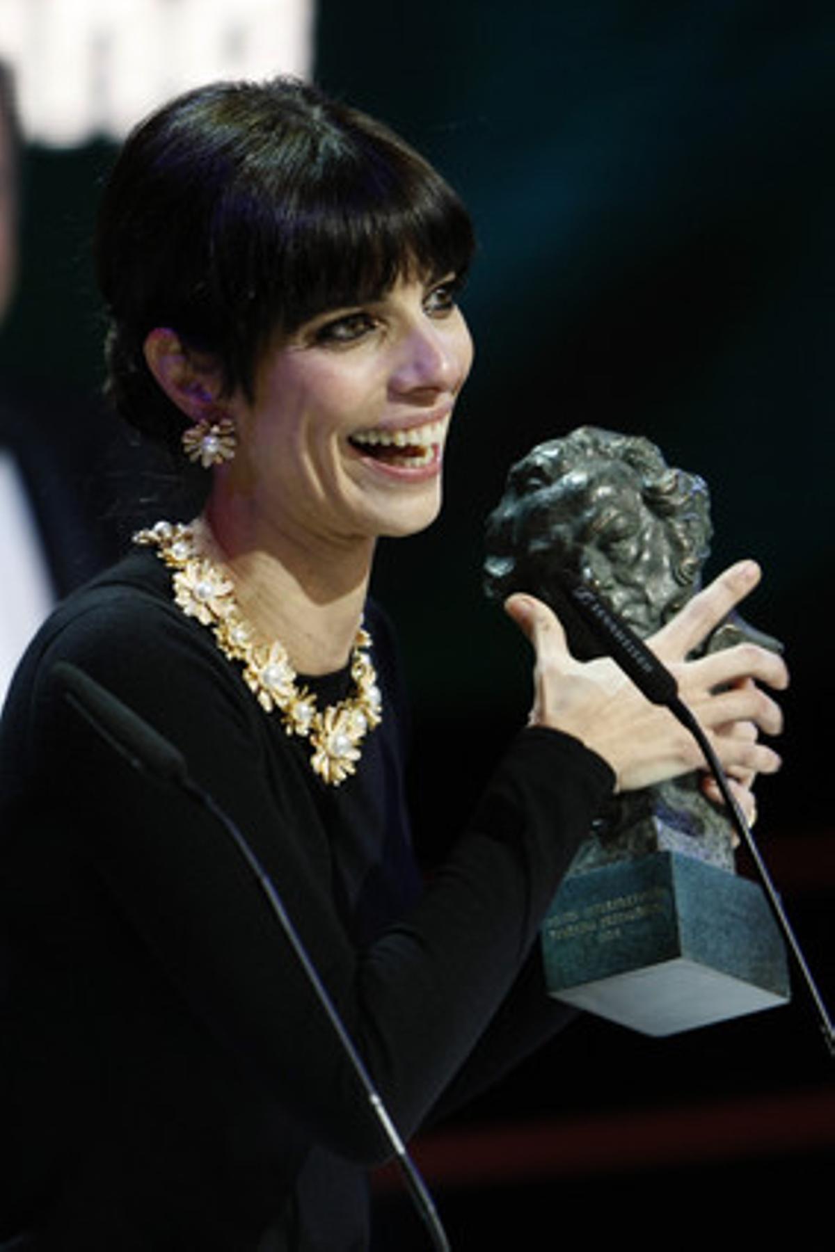 Maribel Verdú (’Blancanieves’) obtiene el Goya a la mejor actriz protagonista.