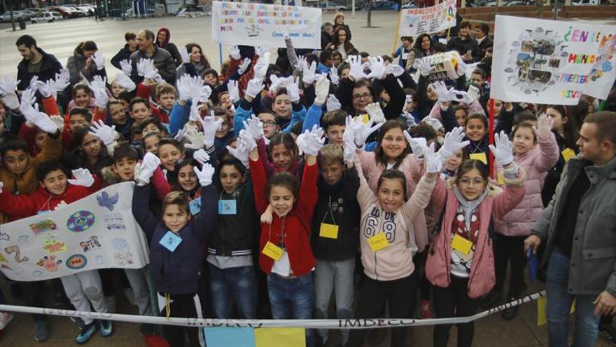 Guantes blancos por la paz