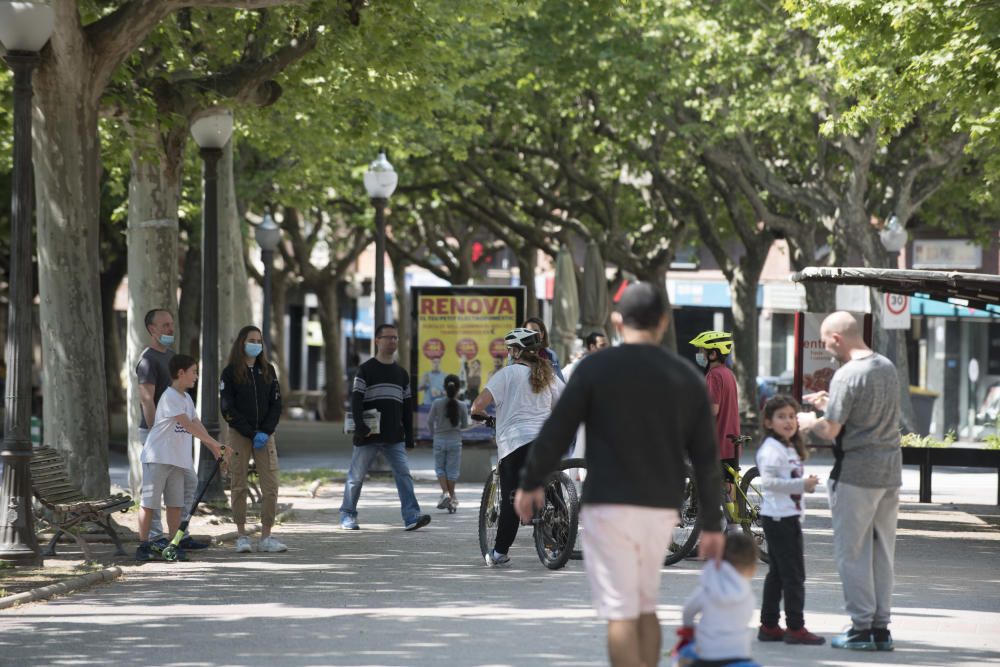 Els menors de 14 anys poden sortir a passejar una hora al dia acompanyats d''un adult