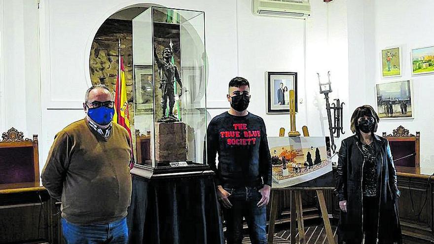 Sebastián Montes presenta el boceto del segador de bronce en Villa del Río