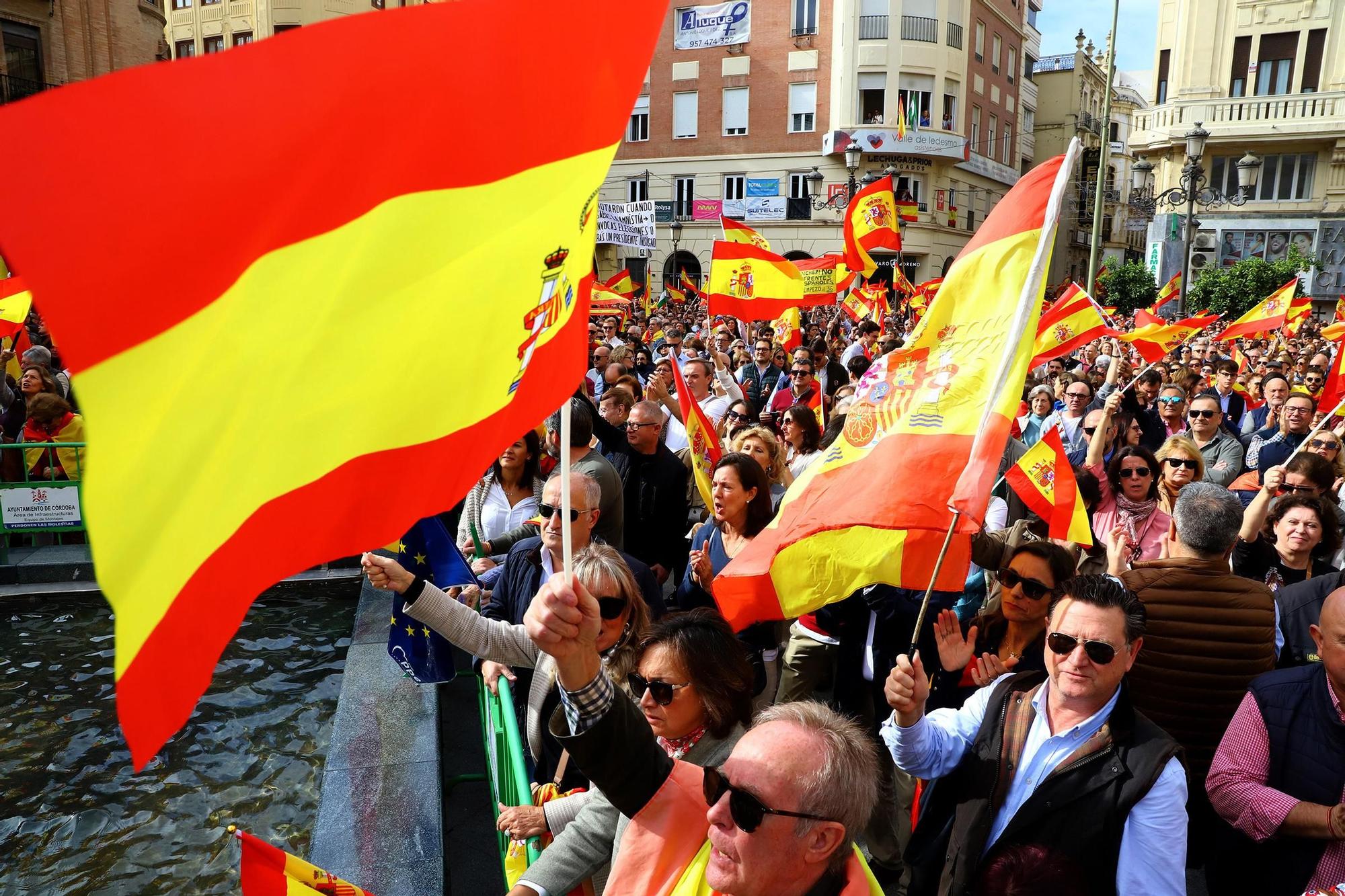 El PP de Córdoba congrega en Las Tendillas a miles de personas contra la amnistía