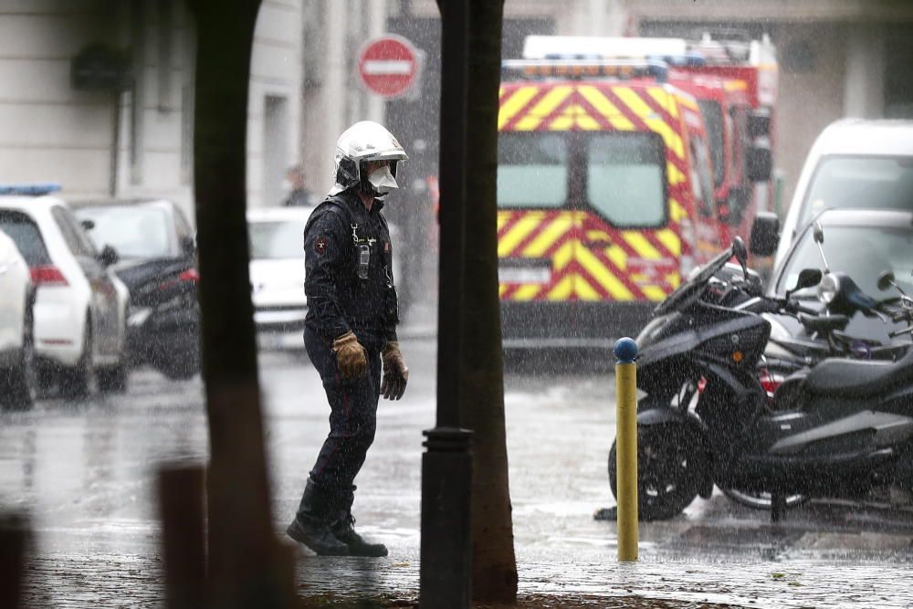 Cuatro heridos por arma blanca en París.