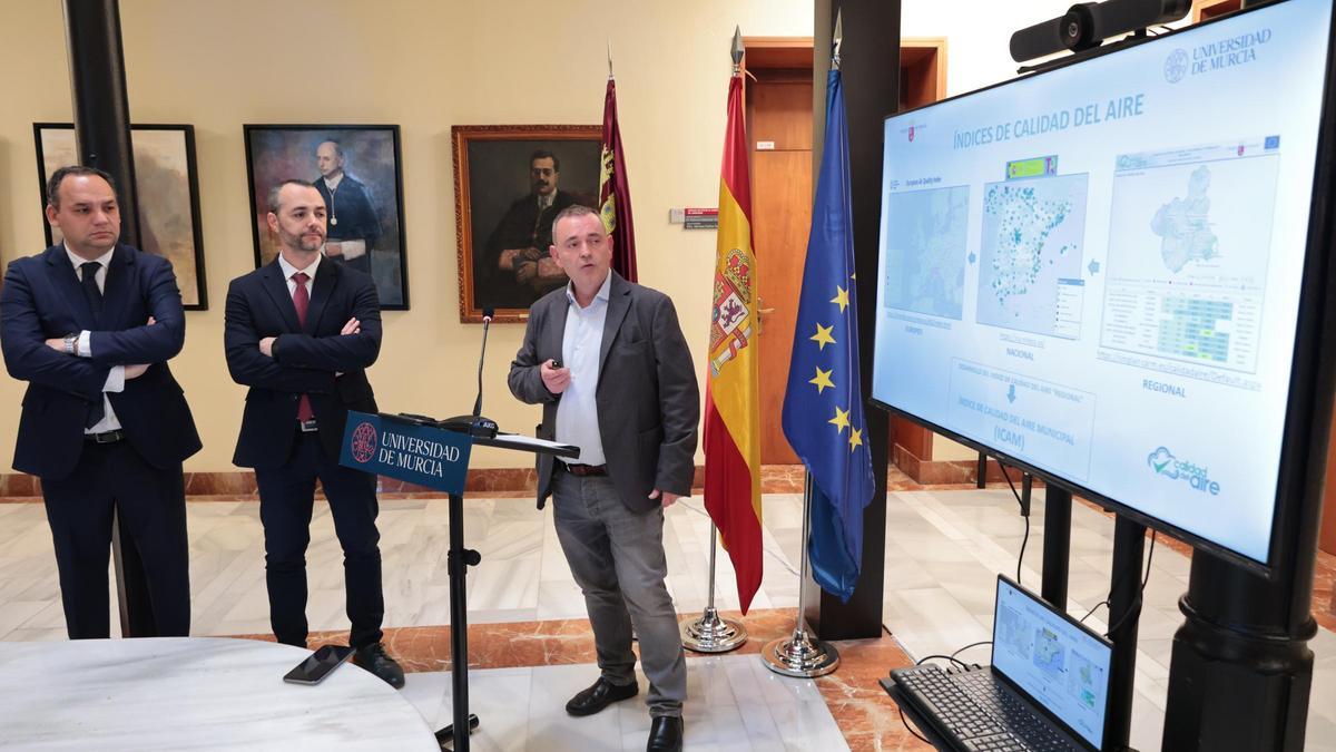 Juan Pedro Montávez, investigador del Grupo de Investigación de Modelización Atmosférica Regional de la Universidad de Murcia,