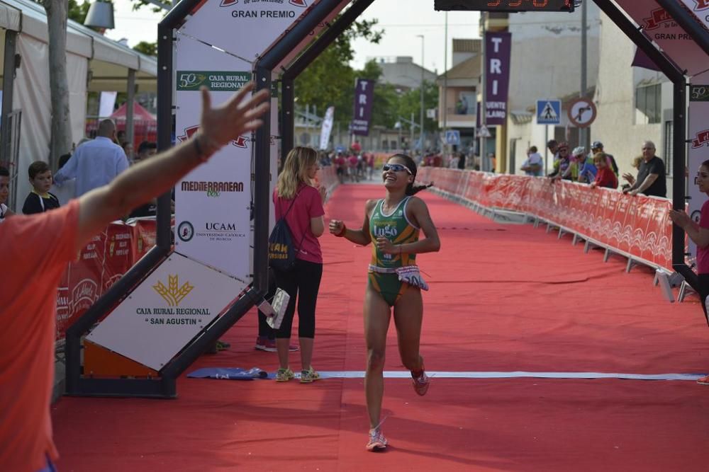 Llegada a la meta del Triatlón Villa de Fuente Álamo