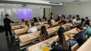 Examen de selectividad en la Facultad de Derecho de la Universitat de Barcelona