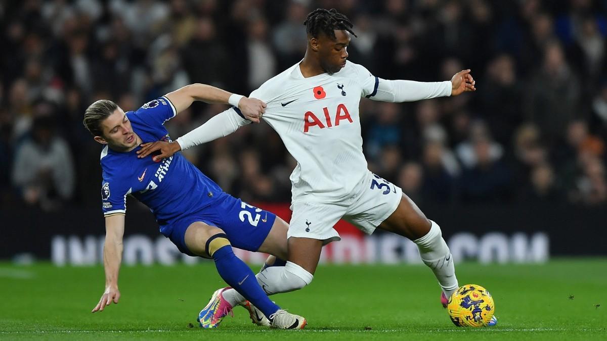 Imagen del choque entre el Tottenham y el Chelsea