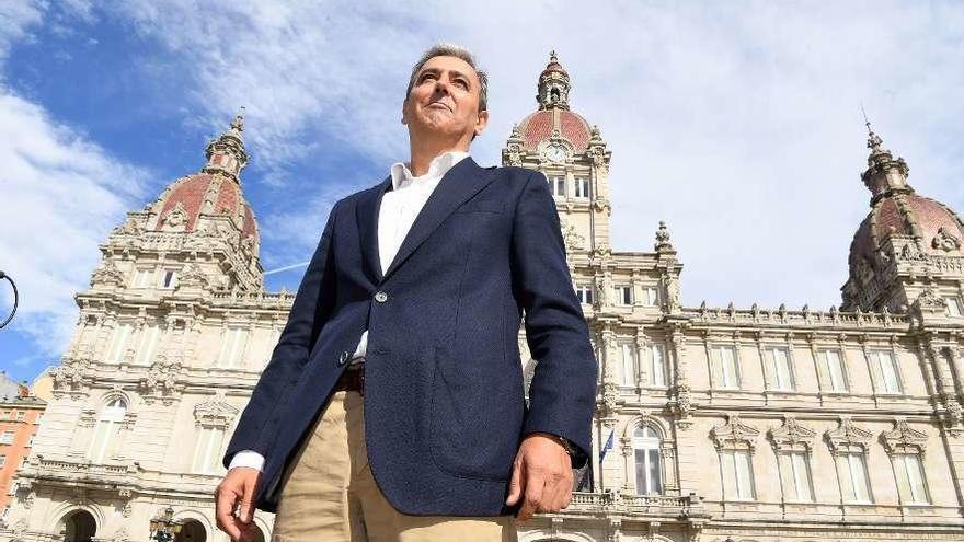 José Manuel García, ayer, en la plaza de María Pita.