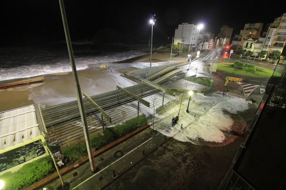 Efectes del temporal al passeig de Blanes