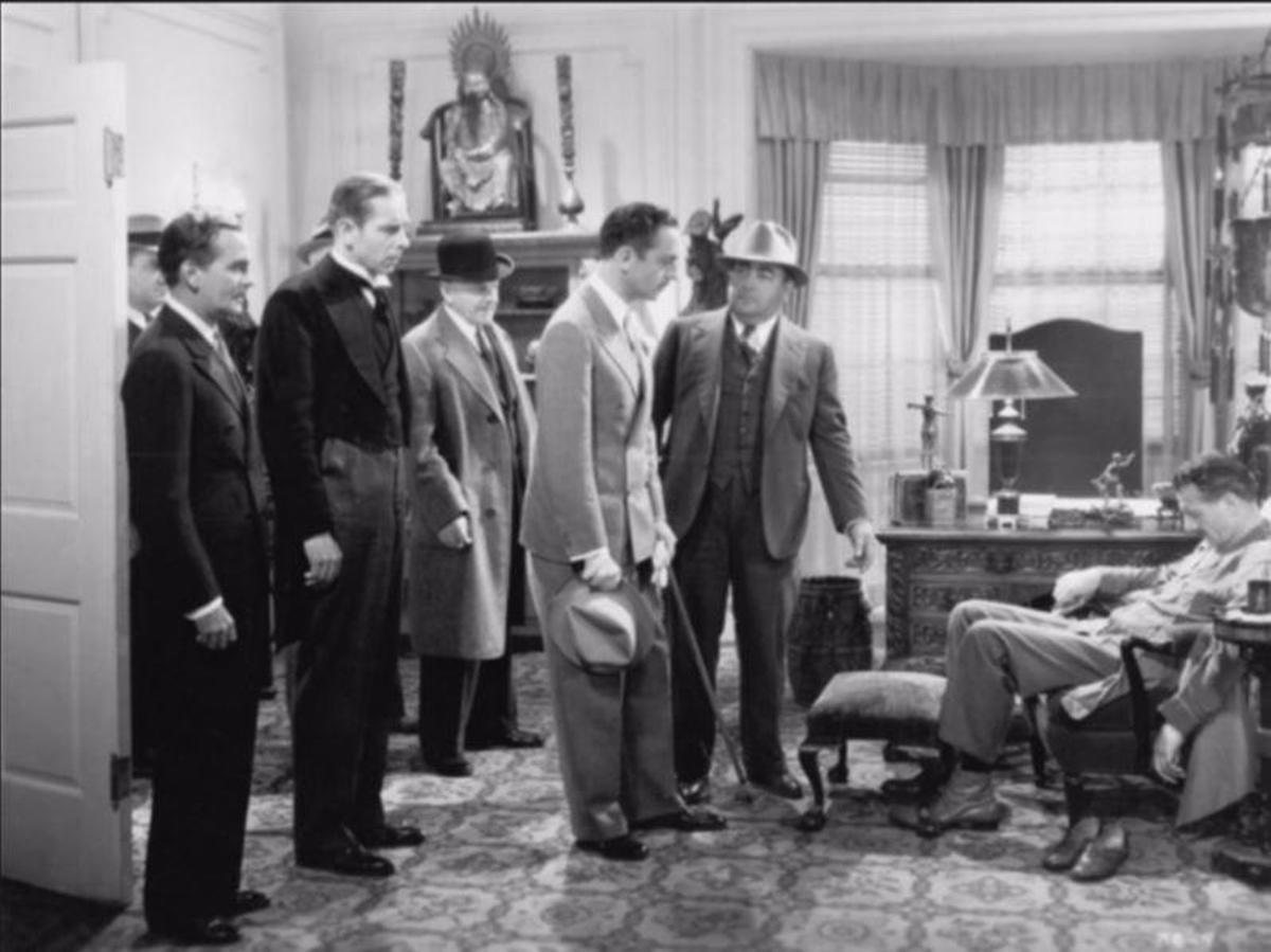 Una escena de 'Matando en la sombra' (1933), adaptación cinematográfica de 'El caso del asesinato del criadero de perros' que publica ahora Reino de Cordelia.