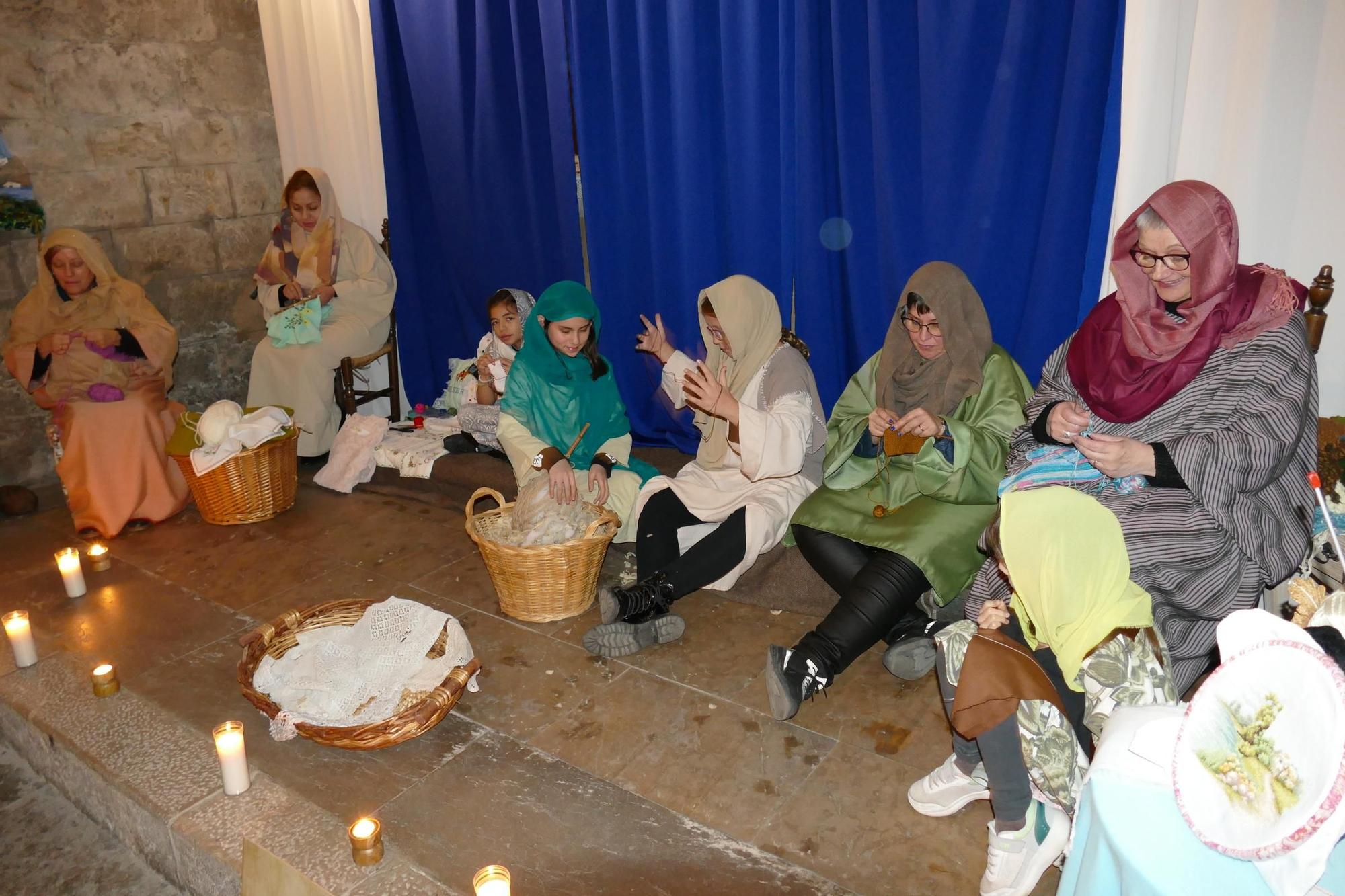 Èxit d'assistència al Pessebre Vivent de l'Església de Sant Pere de Figueres