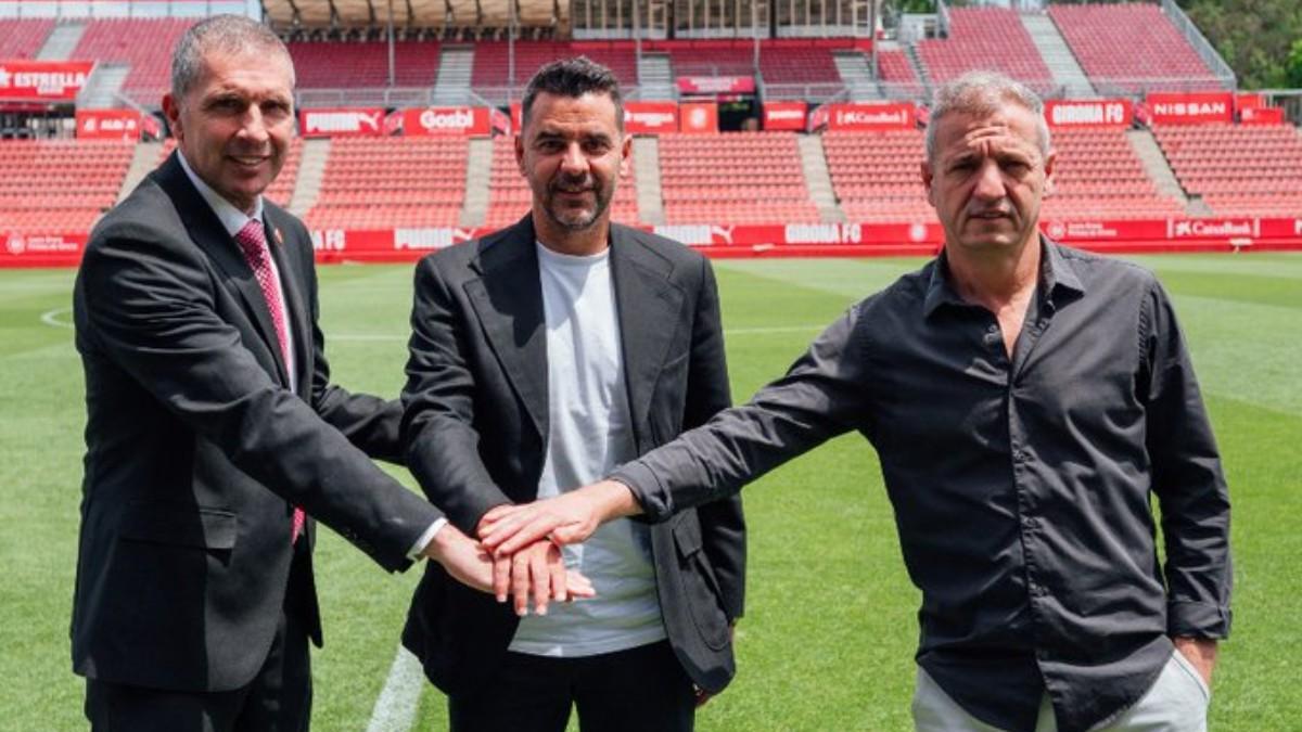 Renovacion contrato de Michel como entrenador, con Delfí Geli y Quique Cárcel