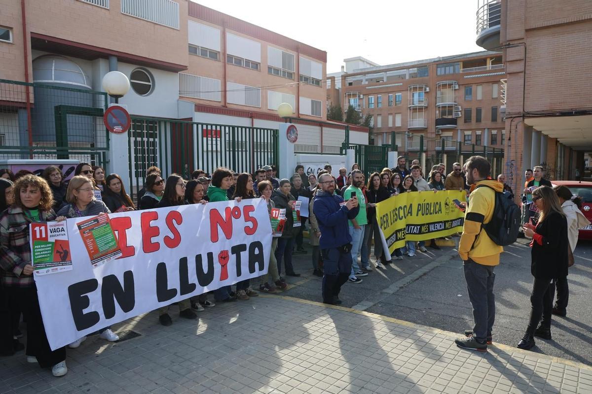 Una protesta educativa durante el pasado curso en el Port de Sagunt.