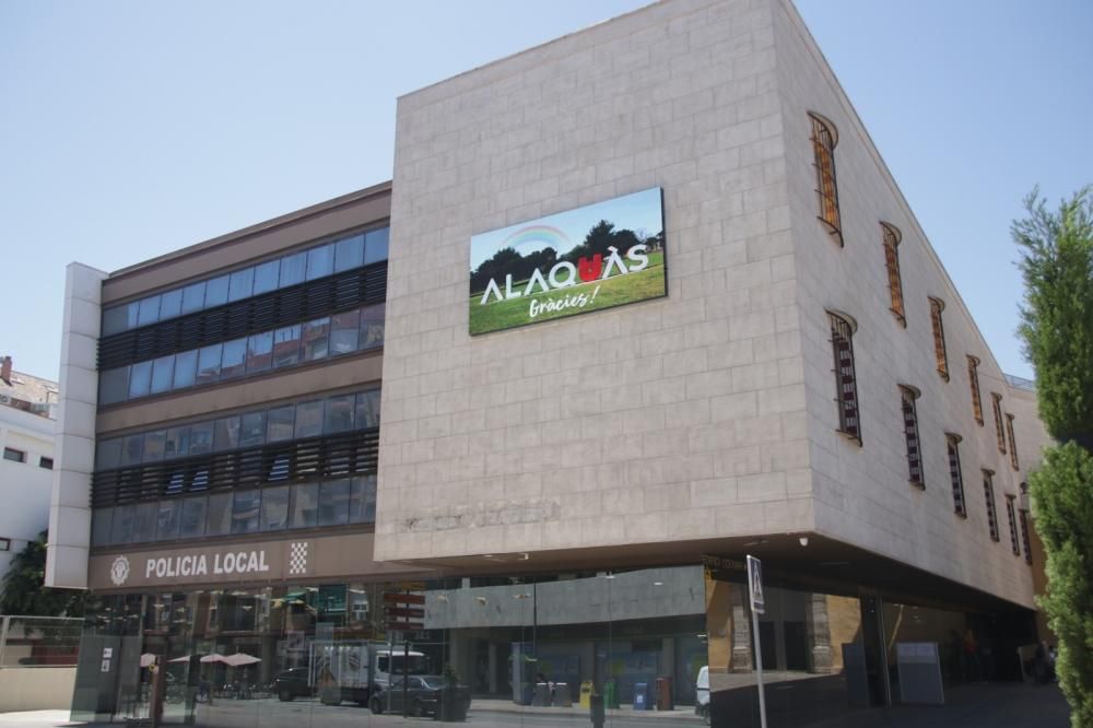 Carteles e imágenes de la campaña.