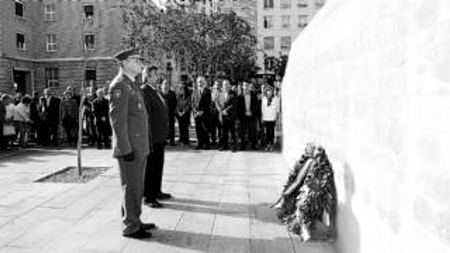 Zaragoza rinde homenaje a las víctimas del atentado de 1987