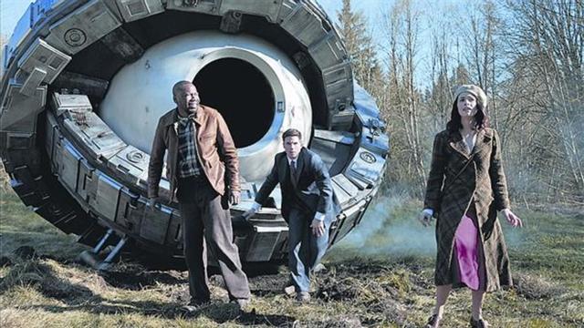 EQUIPO. Malcolm Barrett, Matt Lanter y Abigail Spencer son el trío protagonista de la serie 'Timeless'.