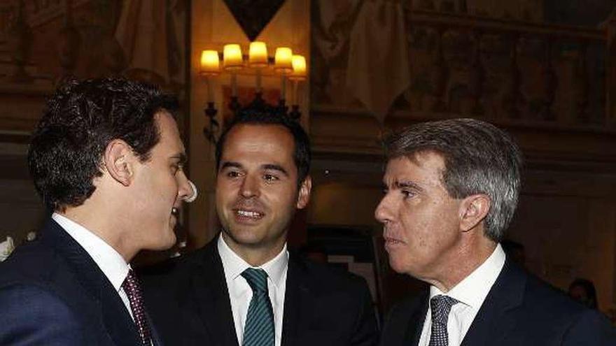 Albert Rivera, Ignacio Aguado y Ángel Garrido, ayer en Madrid. // Efe