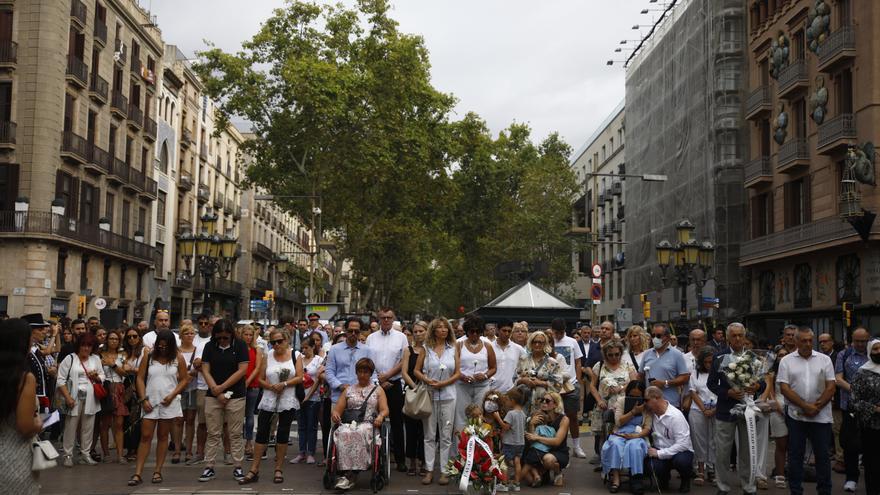 Junts expressa el seu &quot;més enèrgic rebuig&quot; a la interrupció del minut de silenci pel 17-