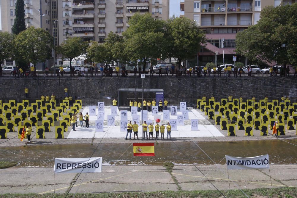 Acció a favor de la unitat i «la República» a la llera de l''Onyar