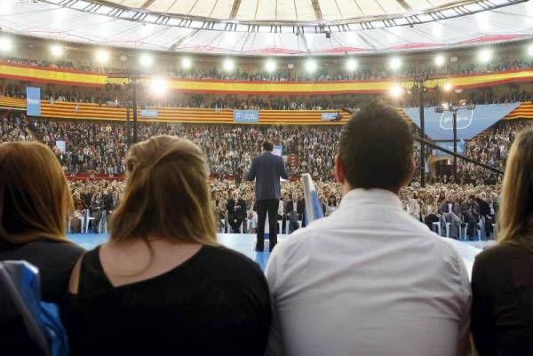 Las imágenes del mitin de la coalición PP-PAR en Zaragoza