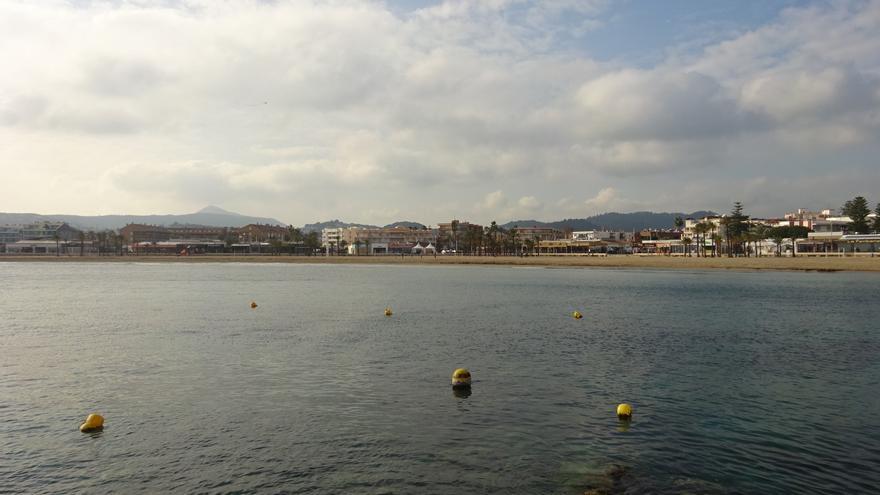 Medio millón de euros más para terminar de reparar el emisario de la playa del Arenal de Xàbia