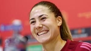 Laia Aleixandri durante una rueda de prensa con la selección española