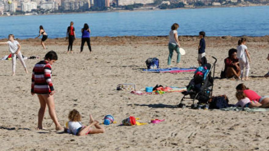 La playa de El Postiguet el pasado mes de diciembre