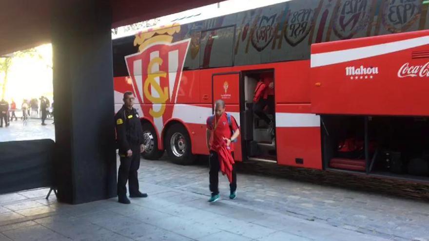 Llegada del Sporting al Sánchez Pizjuán