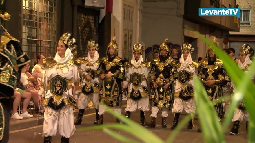 Benetússer vibra con la espectacular Entrada de Gala de Moros y Cristianos