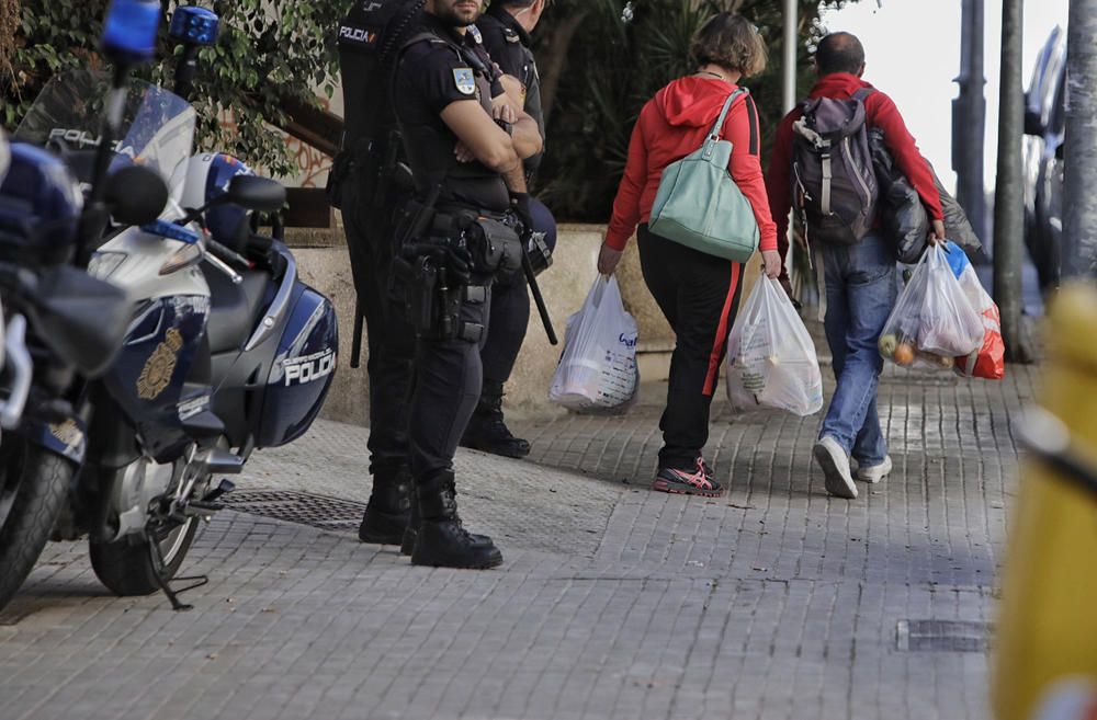 Desalojan la antigua residencia ocupada de Sa Nostra en General Riera