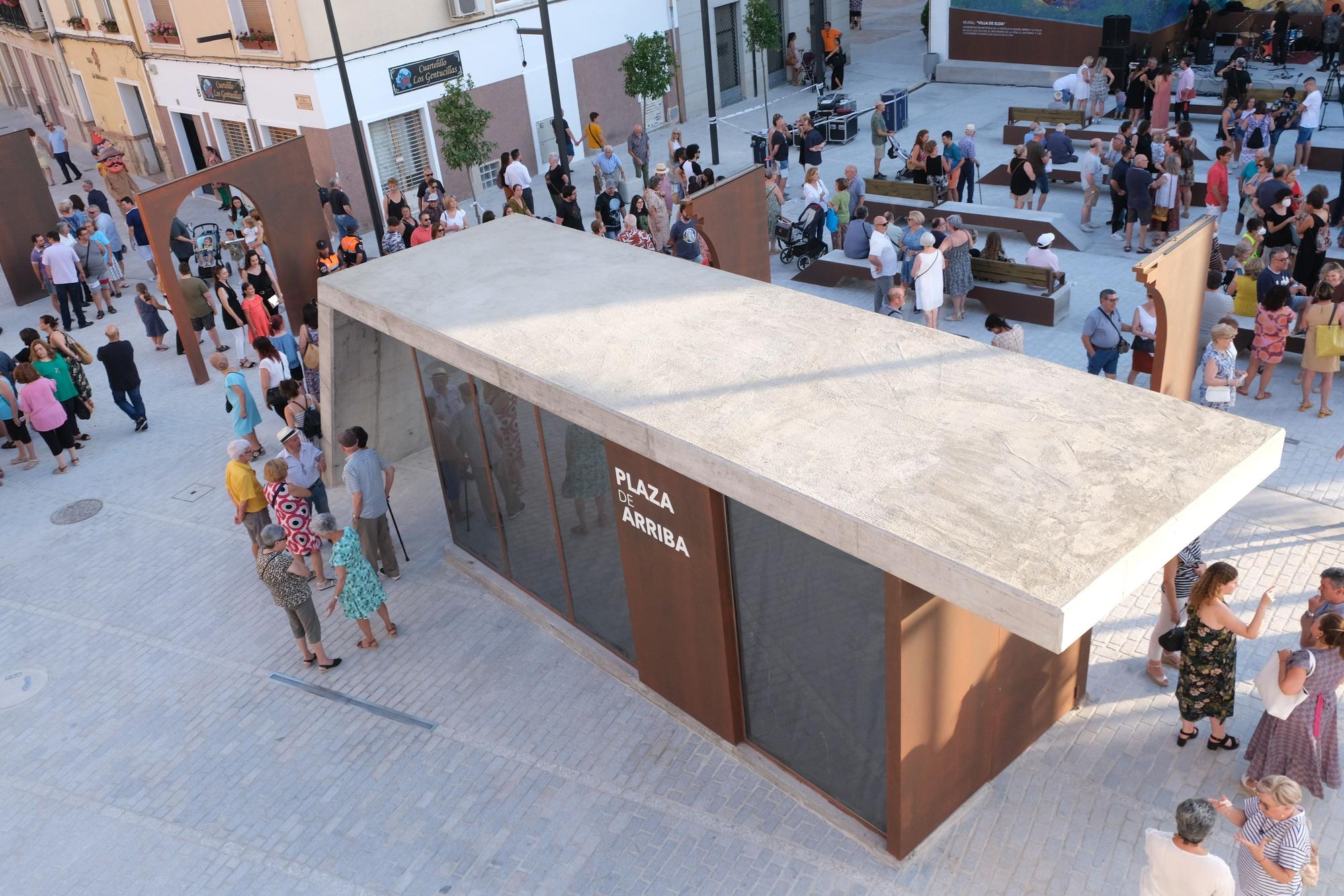 Así ha sido el acto de inaguración de la nueva Plaza de Arriba de Elda