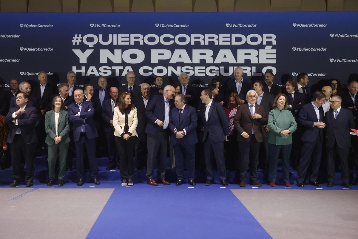 Todos los asistentes al último acto de 'Quiero Corredor'