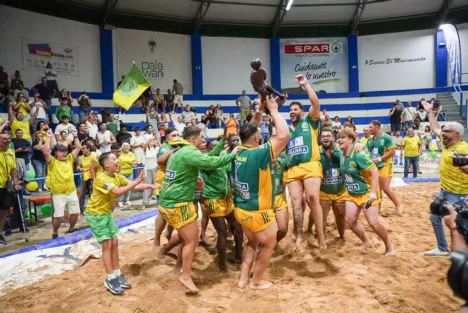 Torneo DIELCA de Lucha Corrida